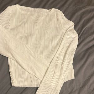 White Textured long sleeves (Amazon)
